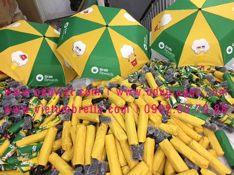 xưởng sản xuất ô dù cầm tay in logo quảng cáo